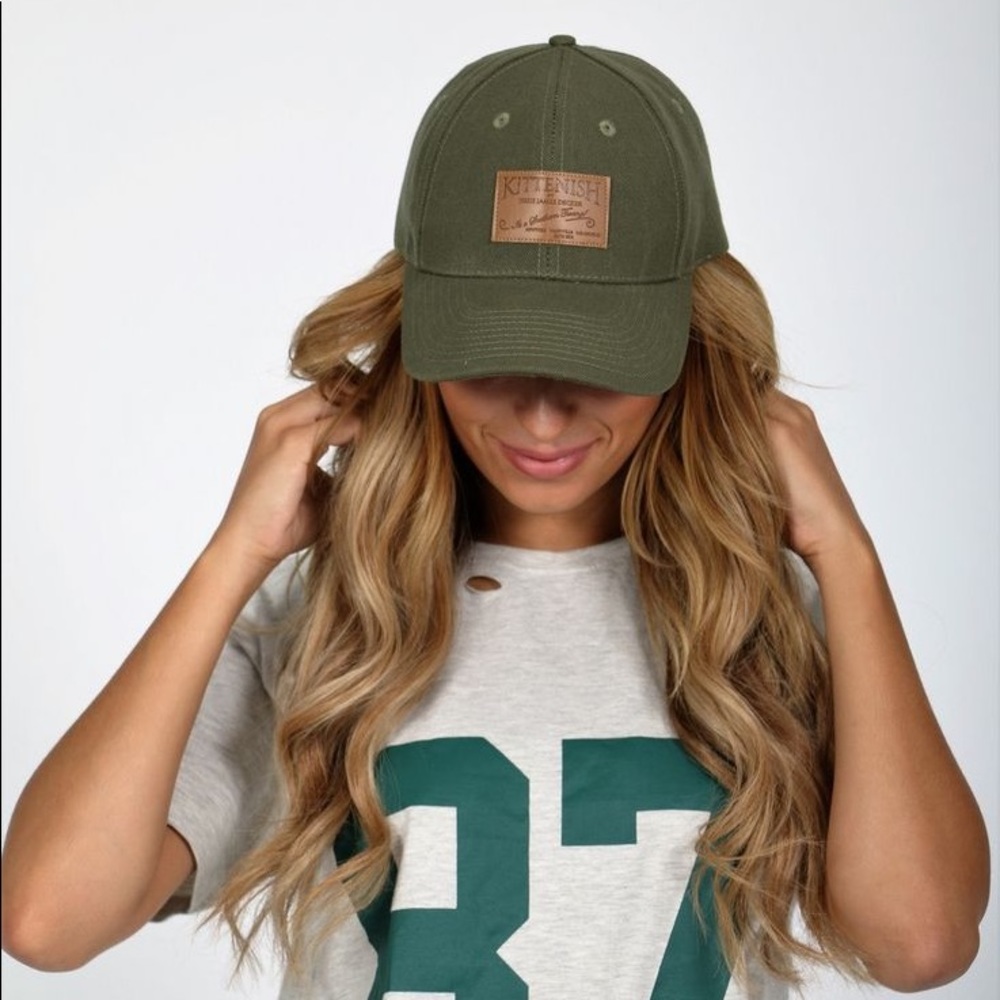 Kittenish baseball cap